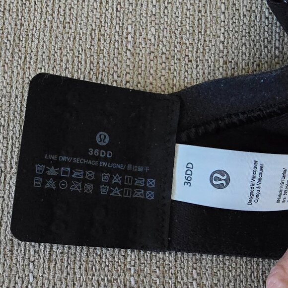 Lululemon Run Times Bra Black size 36DD EUC - Picture 4 of 4